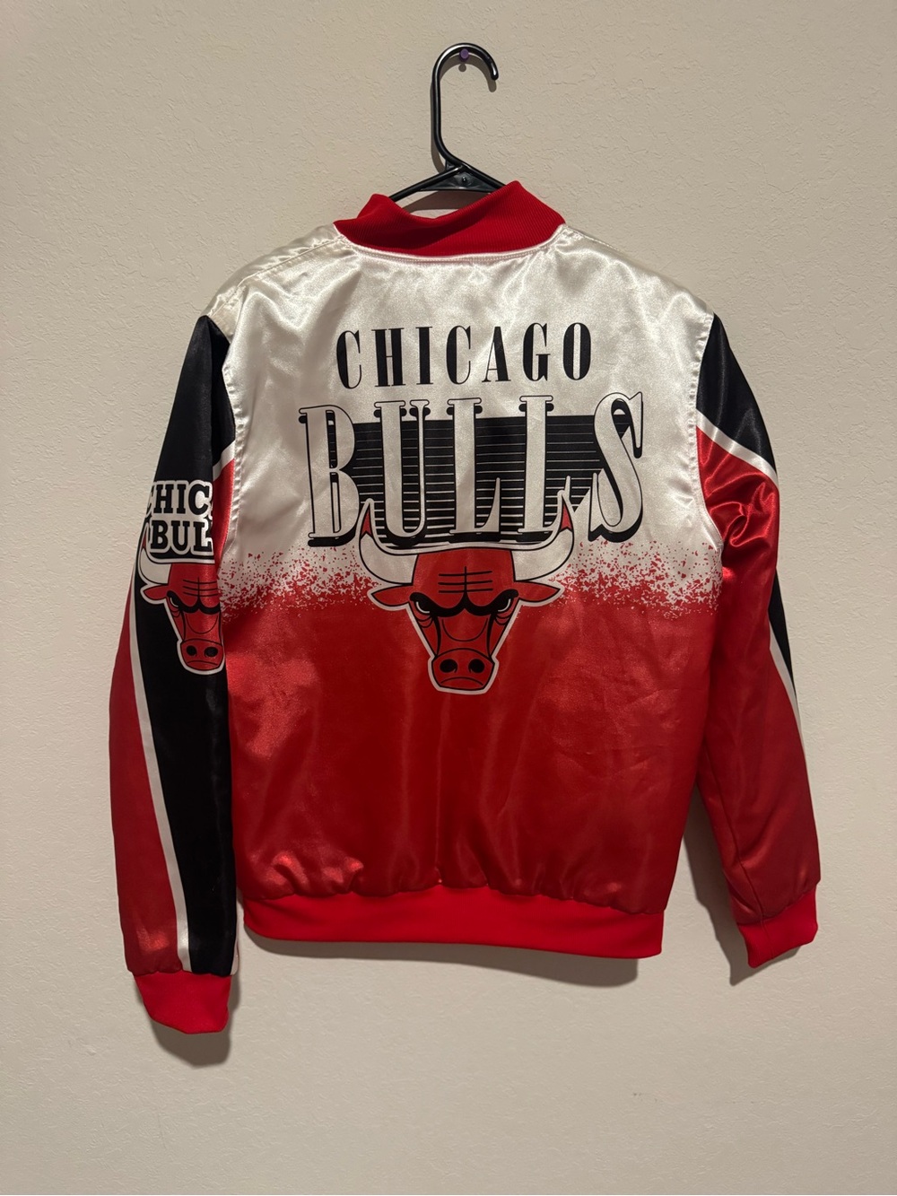 NBA Chicago Bulls Satin Jacket - Red, White, Black